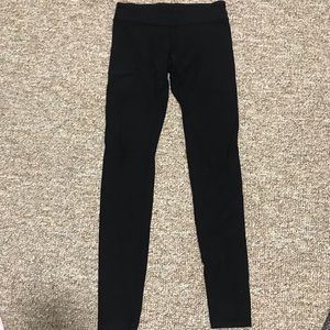 Black ivivva leggings
